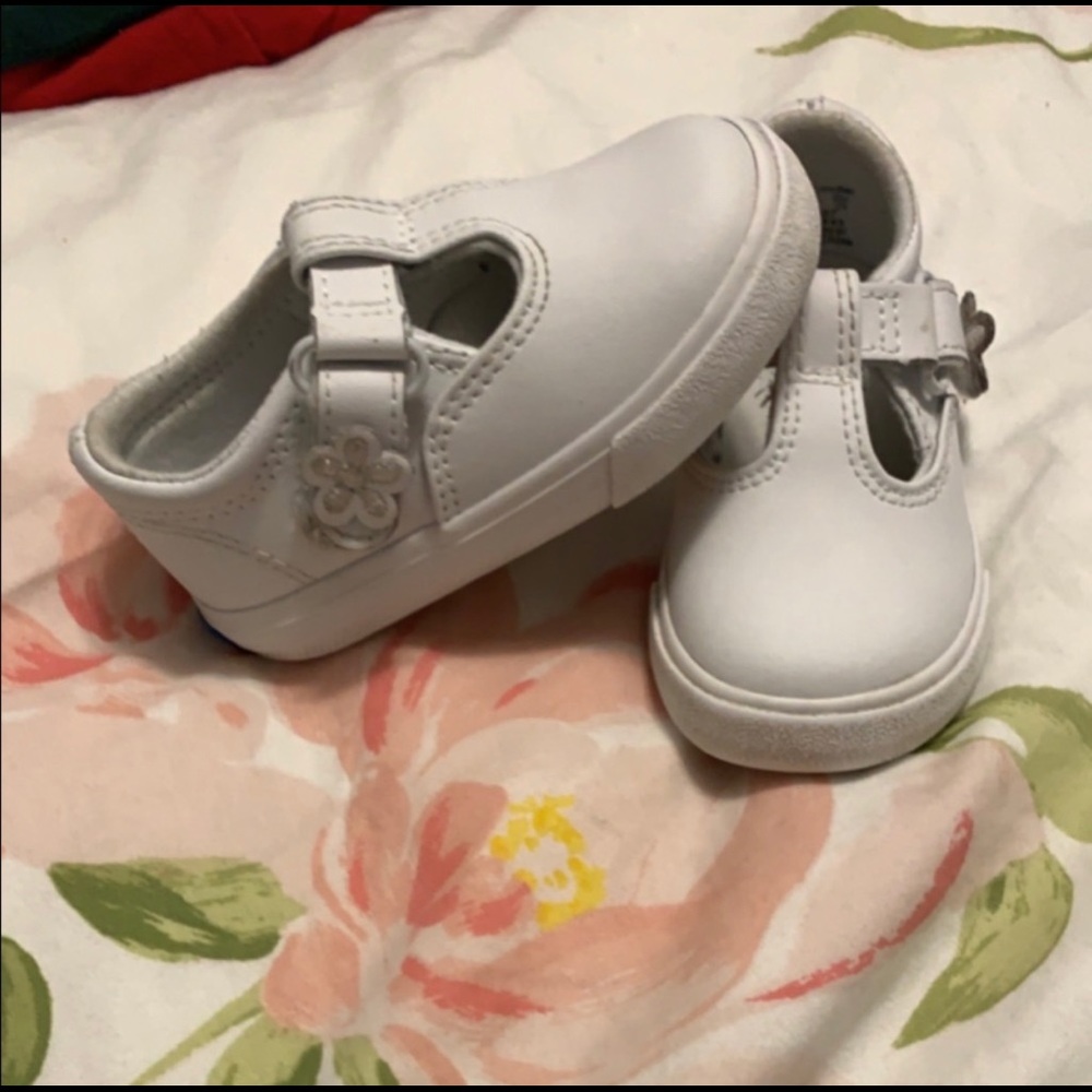 Girls white keds